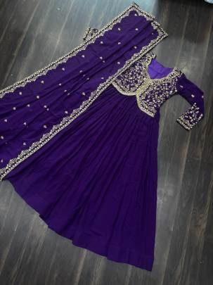 Aliya New Style Gown With Dupatta