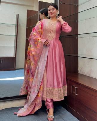 Anarkali suit