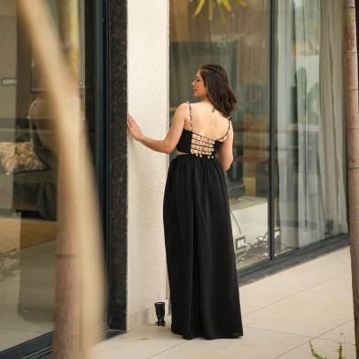 Black Flame Set Elegance Meets Modernity