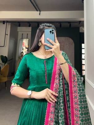 GREEN COLOR PRINT WITH FOIL PRINT TUSSAR SILK