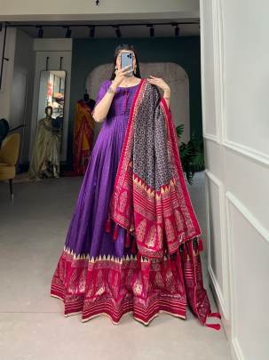 GREEN COLOR PRINT WITH FOIL PRINT TUSSAR SILK