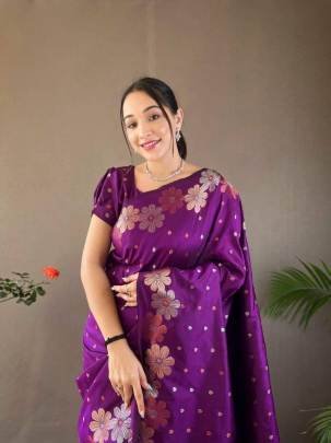 GREEN COLOR SOFT BANARASI SILK SAREE WITH ZARI WEAVING WORK