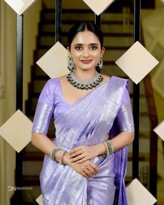 Lavender Kanjivaram Pattu Saree For Wedding Ready To Wear Silk Brocade Saree
